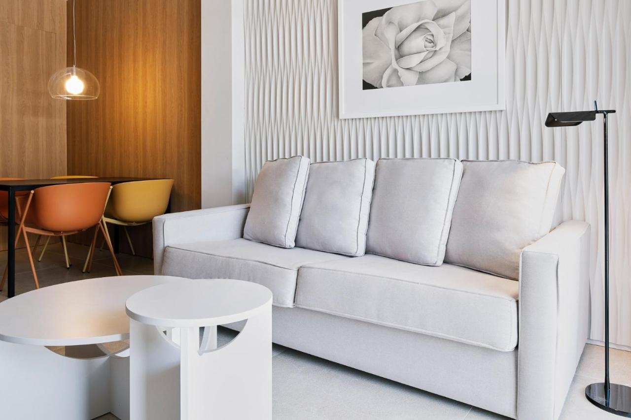 Suite con 1 Camera da Letto e Balcone