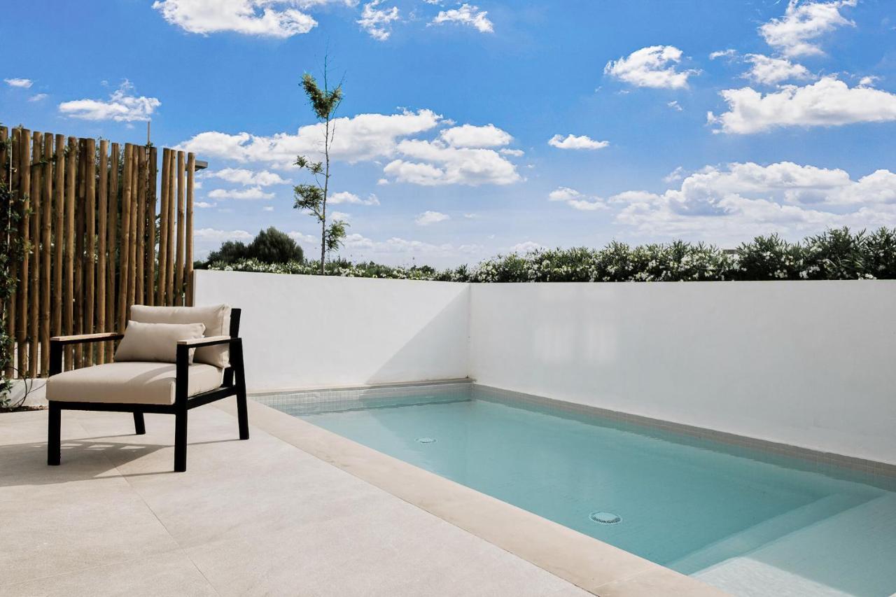 Suite con 2 Camere da Letto e Piscina Privata al Piano Terra